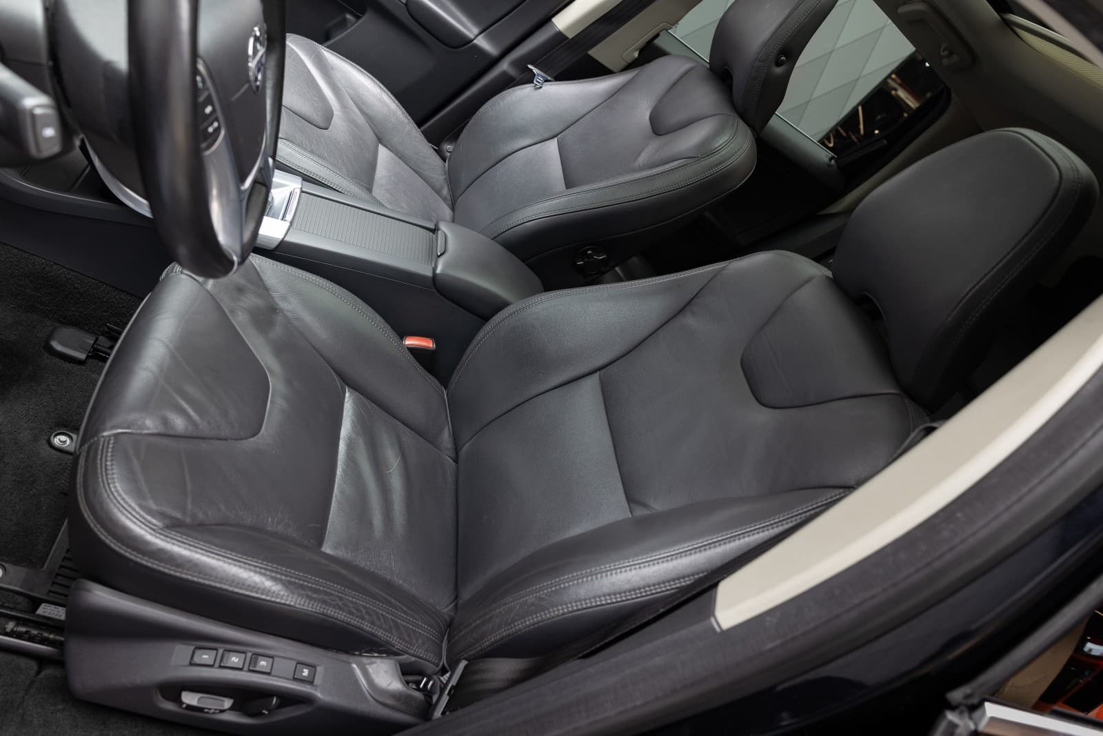 Volvo XC 60 - bilde 16