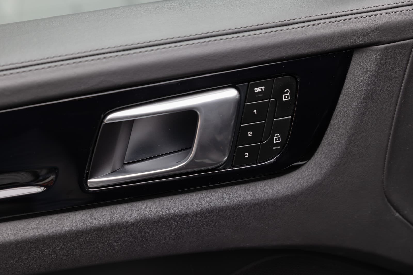 Porsche Cayenne - bilde 14