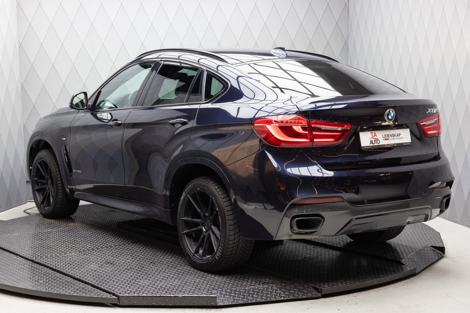 BMW X6 - bilde 1