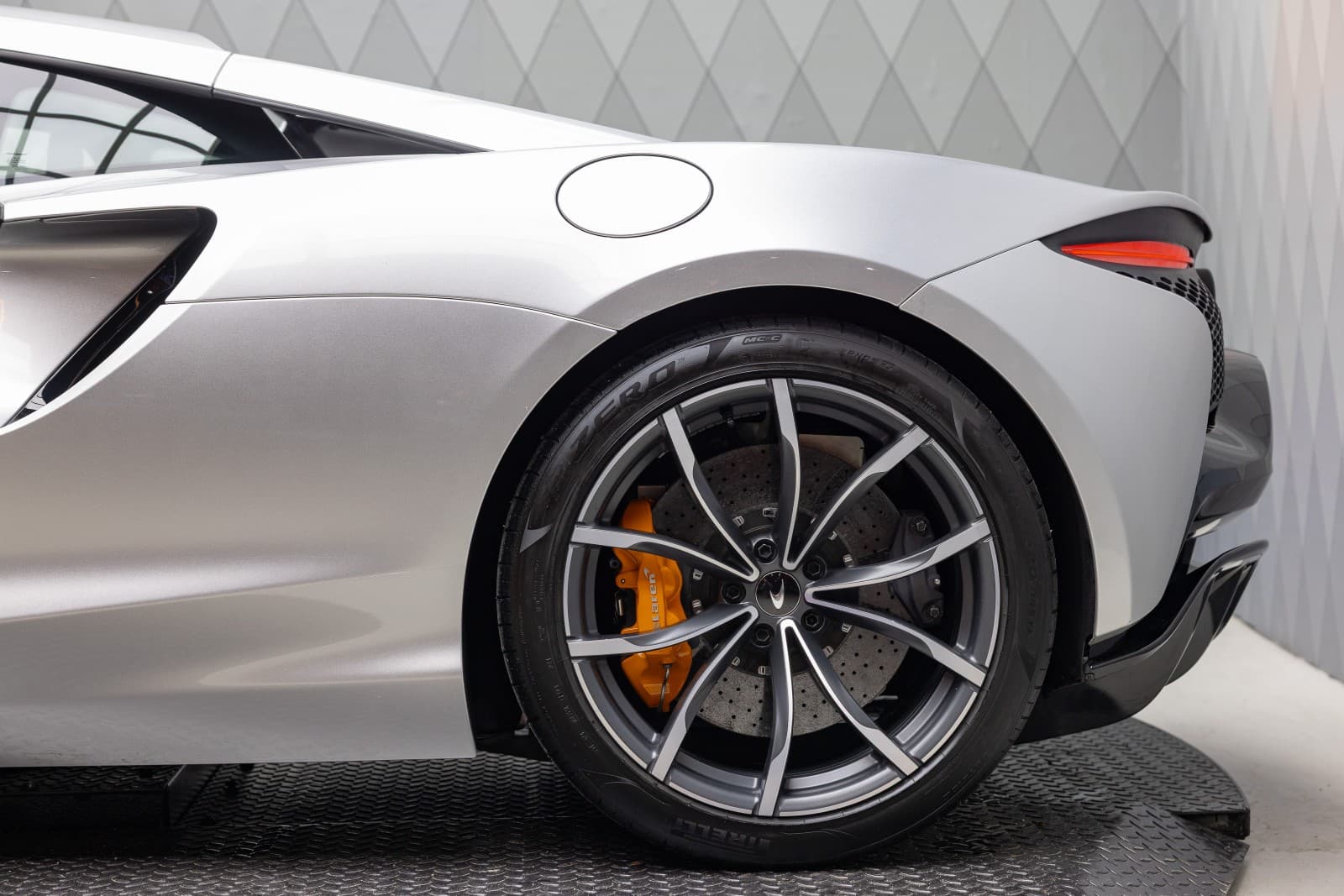 McLaren Artura - bilde 19