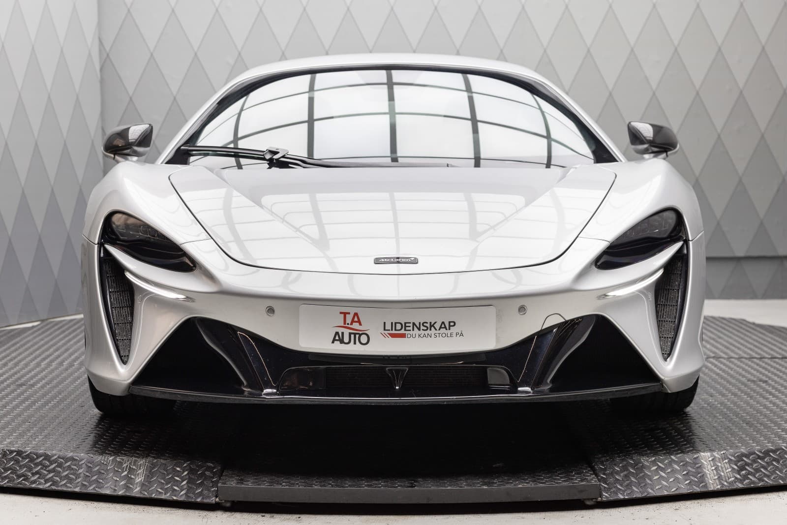 McLaren Artura - bilde 6