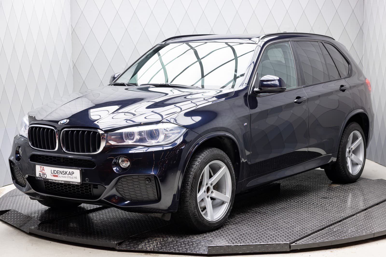BMW X5 - bilde 2