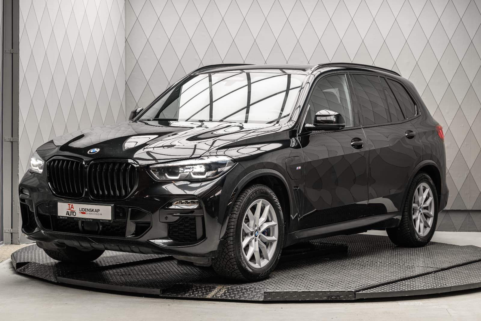 BMW X5 - bilde 2