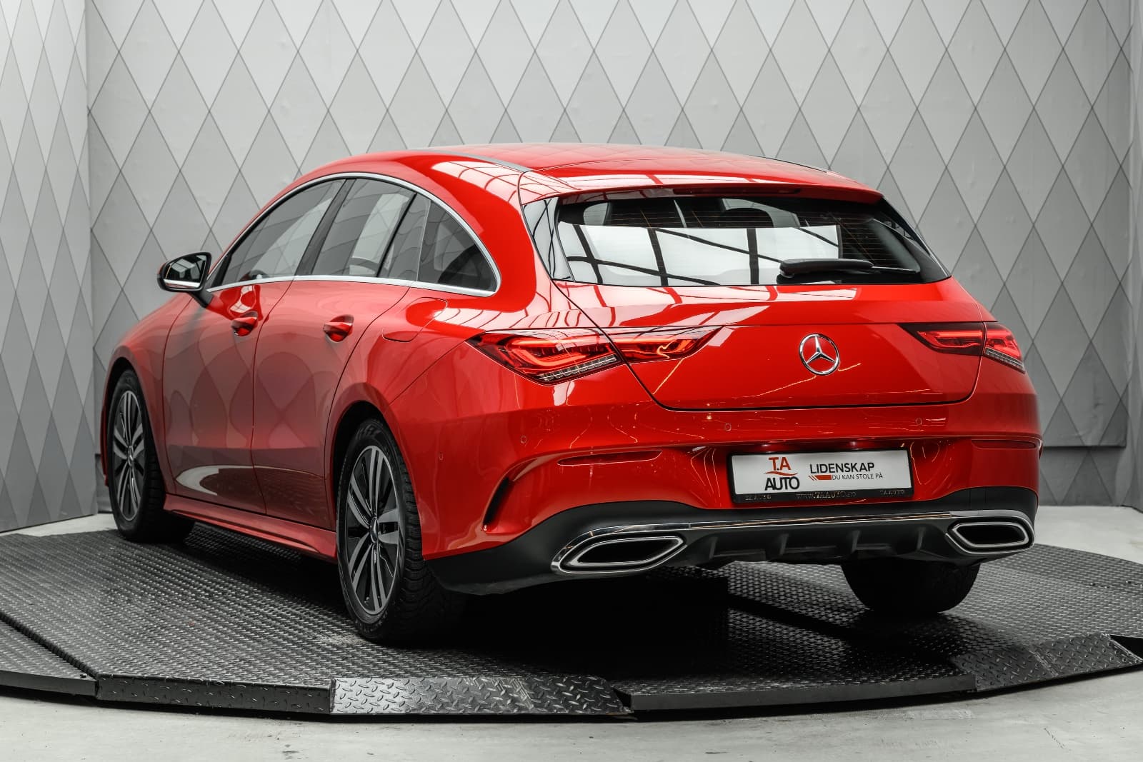 Mercedes-Benz CLA