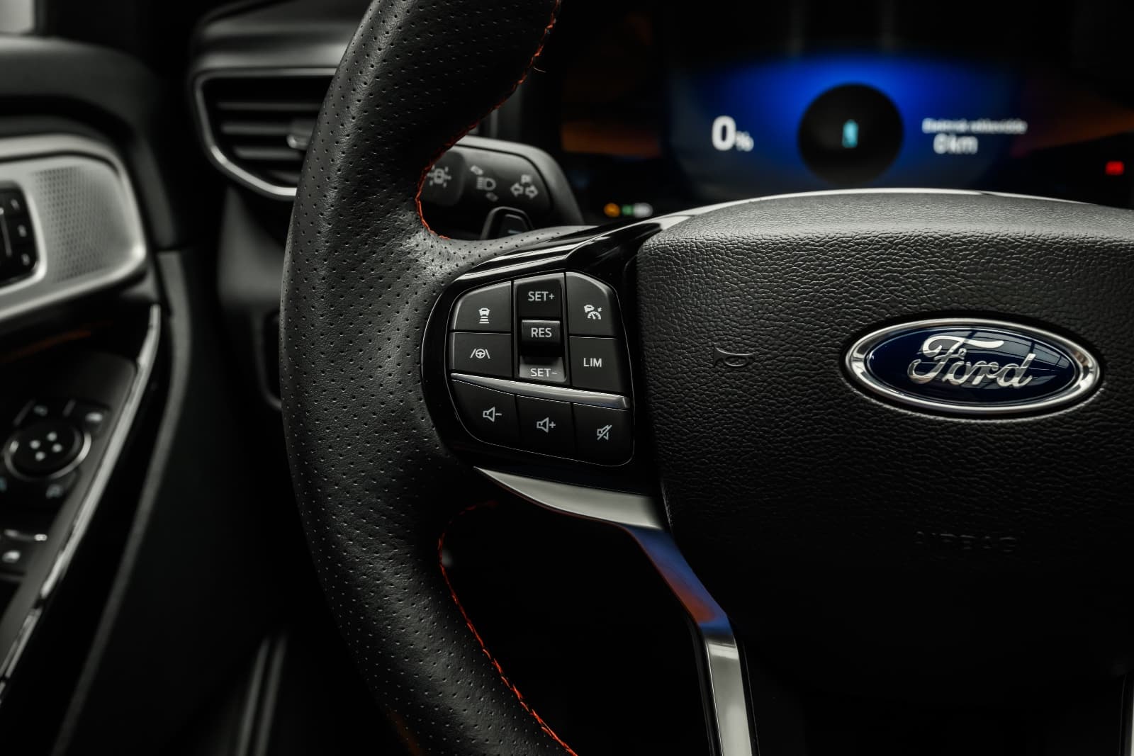 Ford Explorer - bilde 25