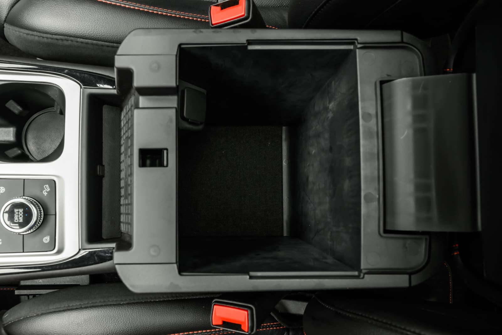 Ford Explorer - bilde 30