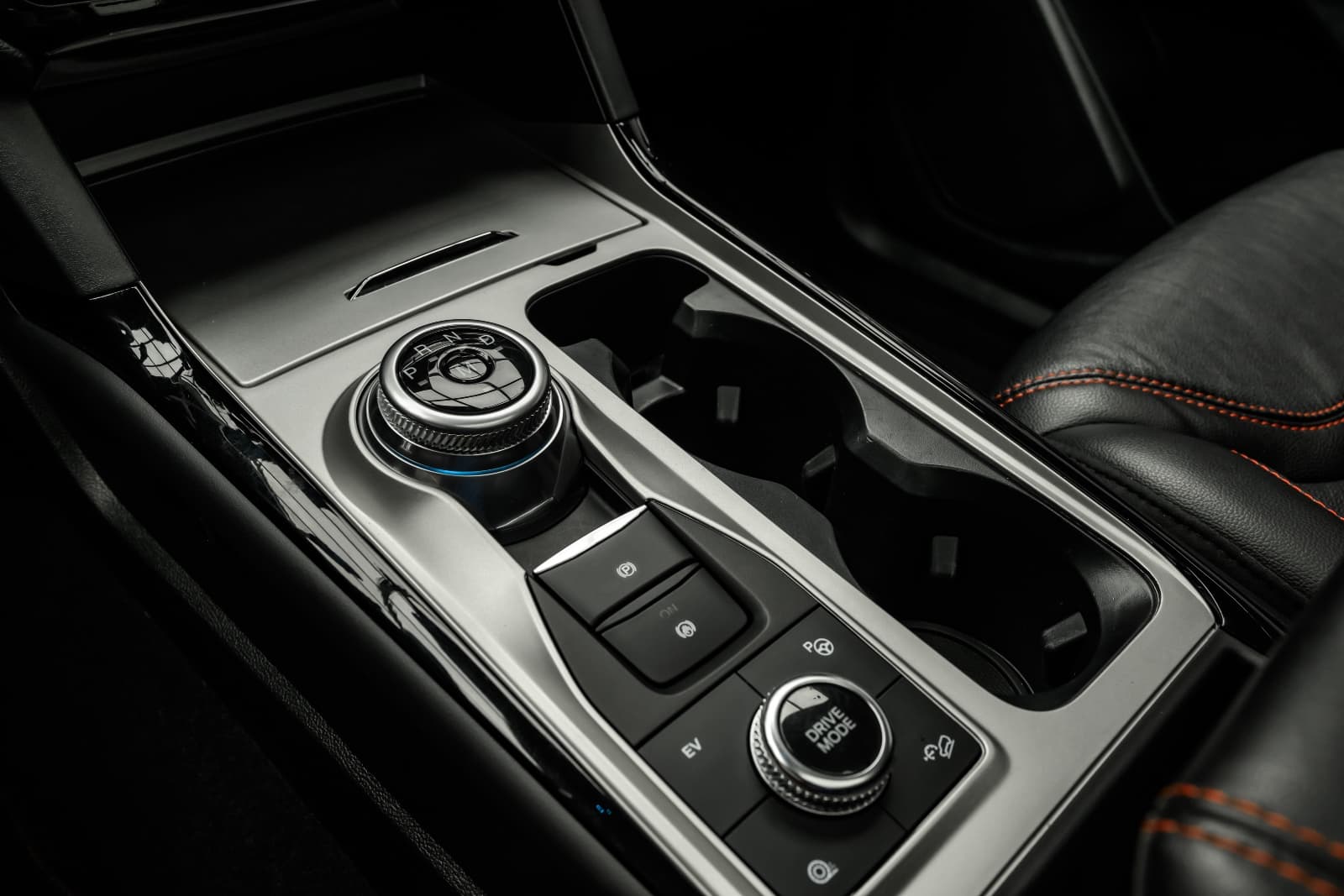 Ford Explorer - bilde 29