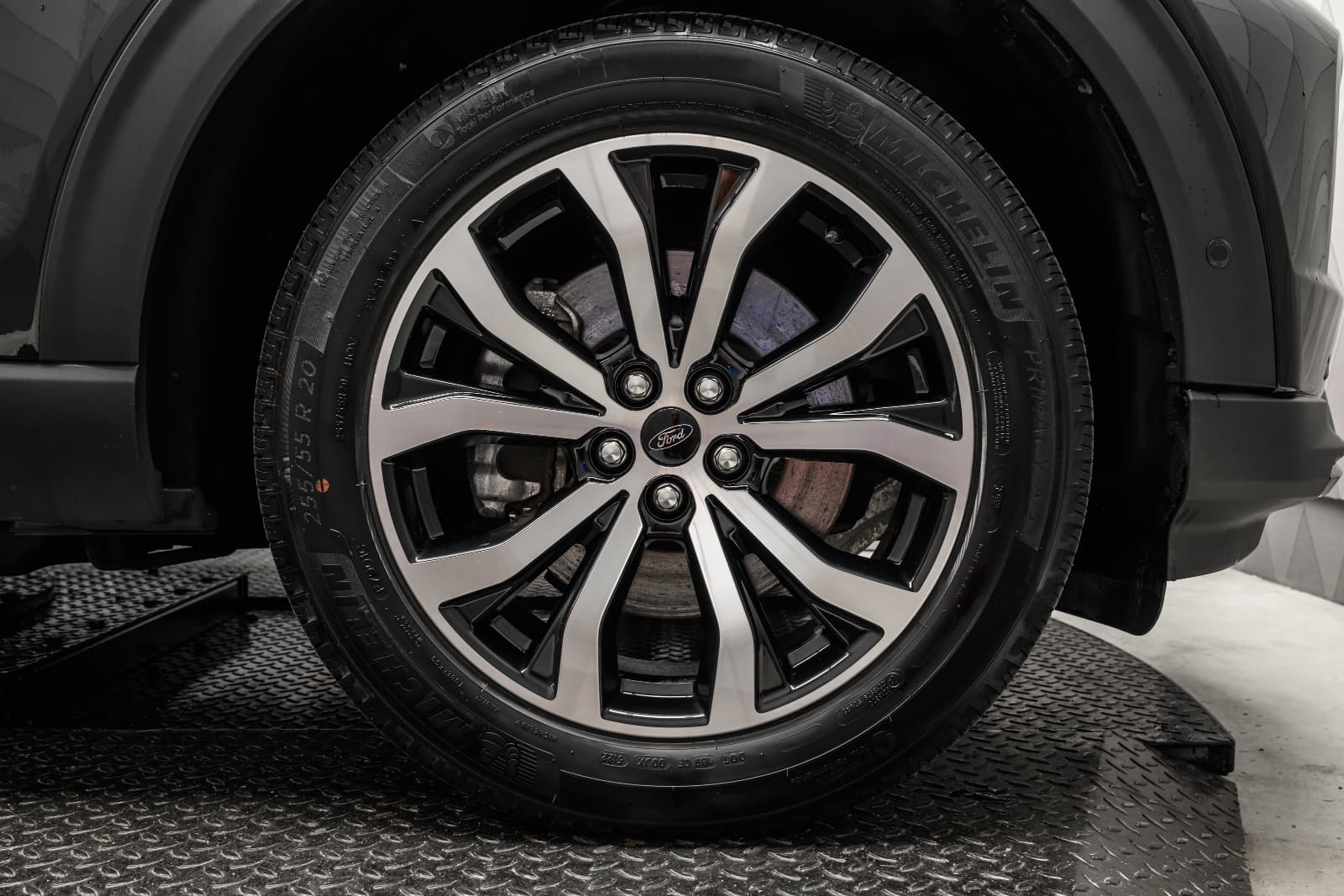 Ford Explorer - bilde 14