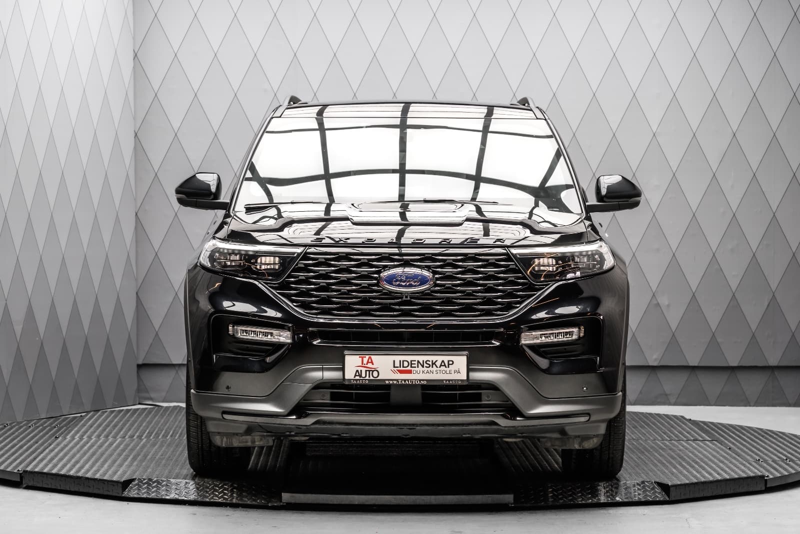 Ford Explorer - bilde 4