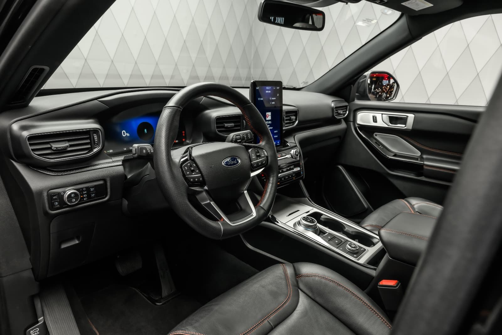 Ford Explorer - bilde 18