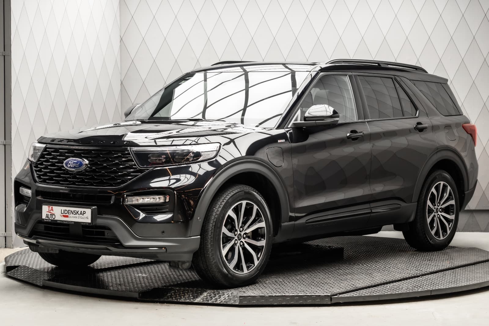 Ford Explorer - bilde 2