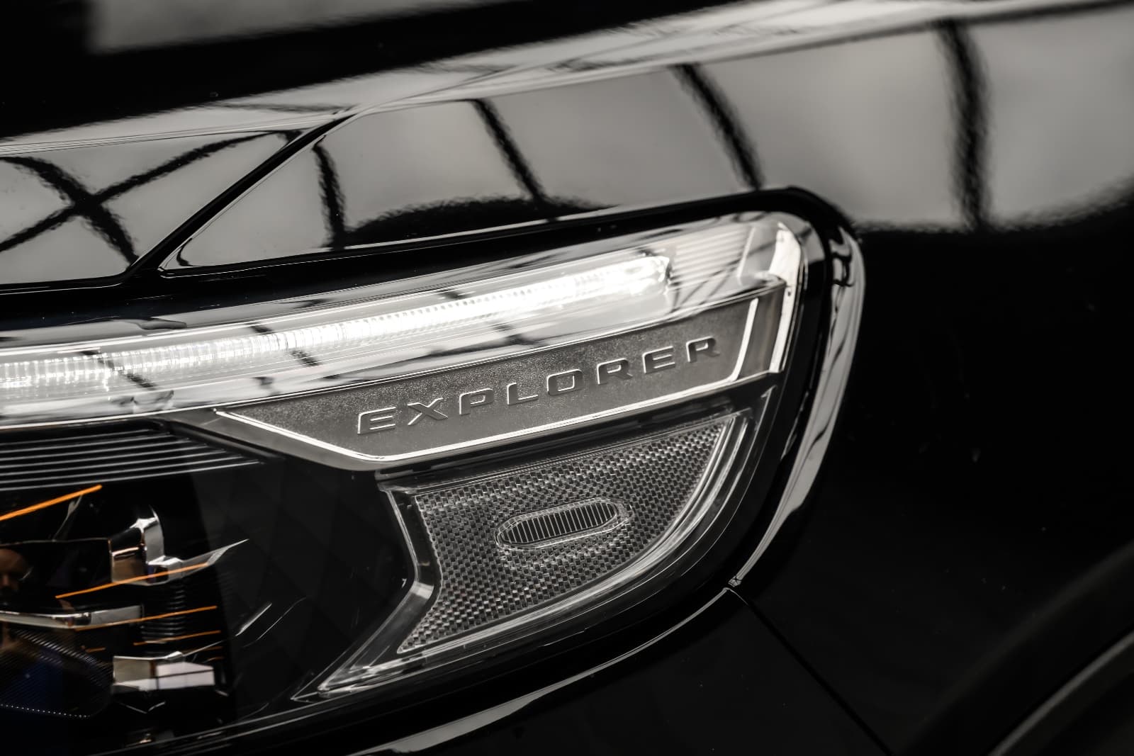 Ford Explorer - bilde 39