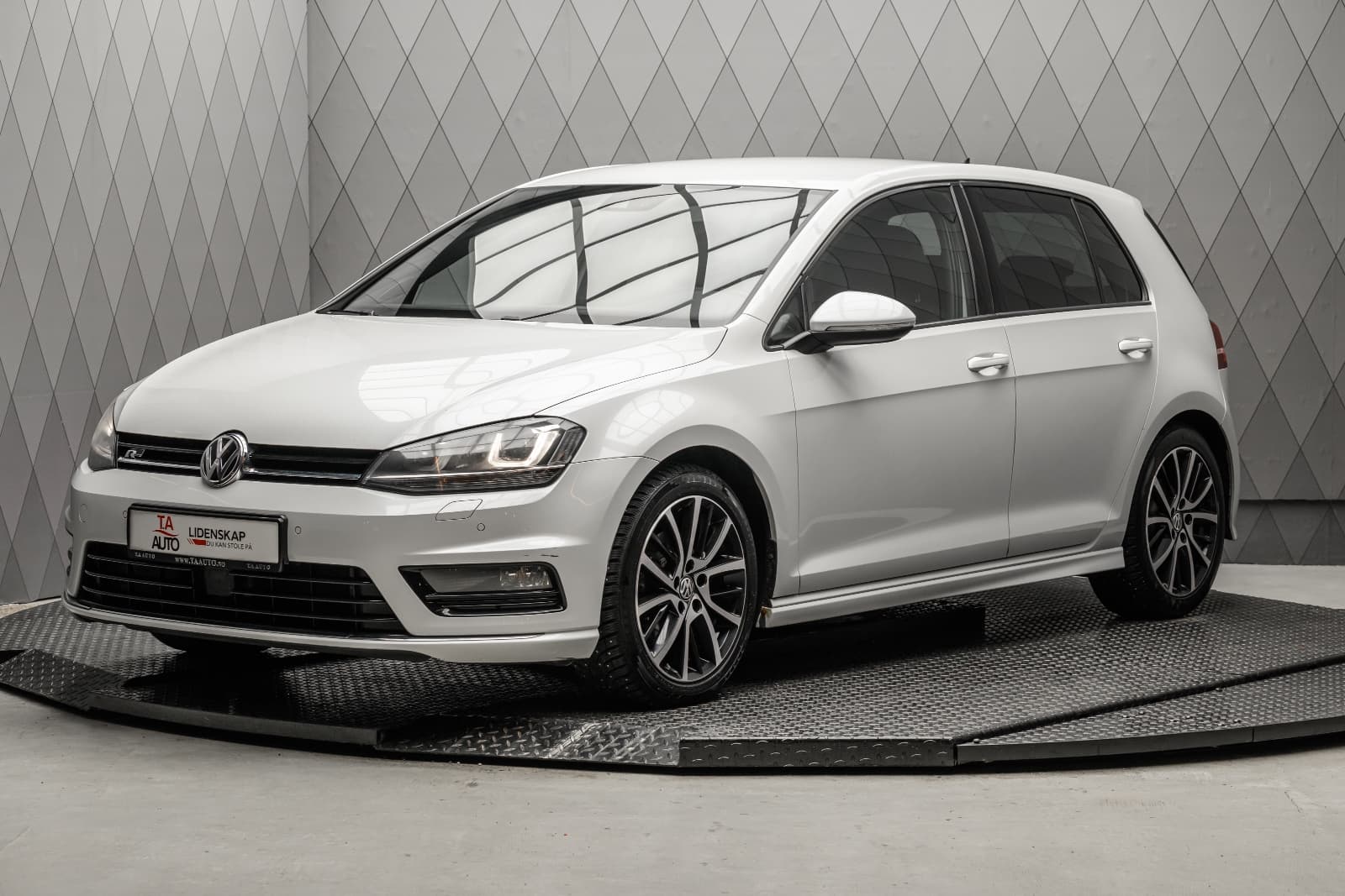 Volkswagen Golf - bilde 2