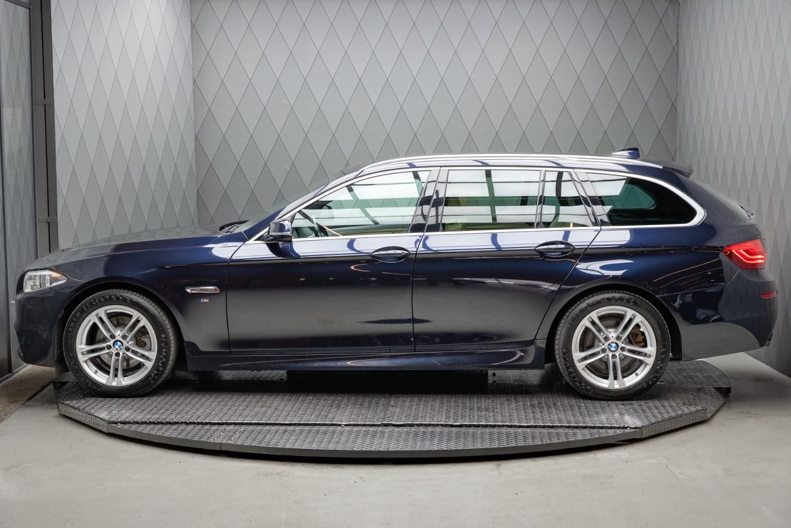 BMW 5-serie - bilde 9