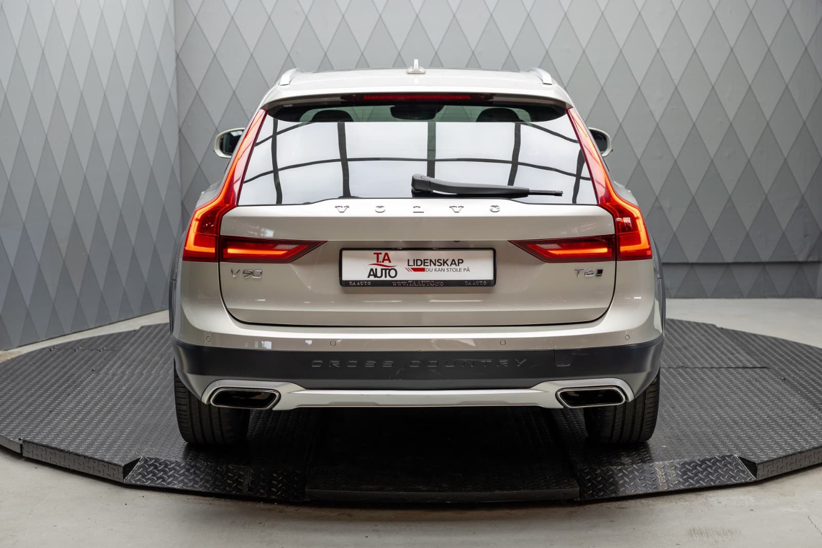 Volvo V90 Cross Country - bilde 5