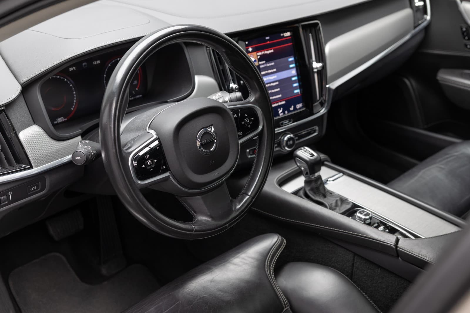 Volvo V90 Cross Country - bilde 23