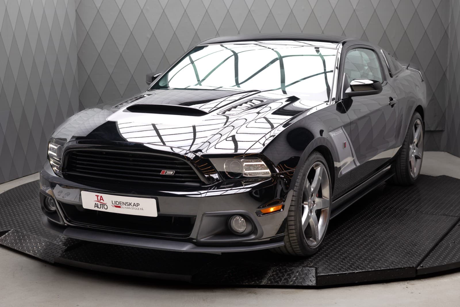 Ford Mustang - bilde 3