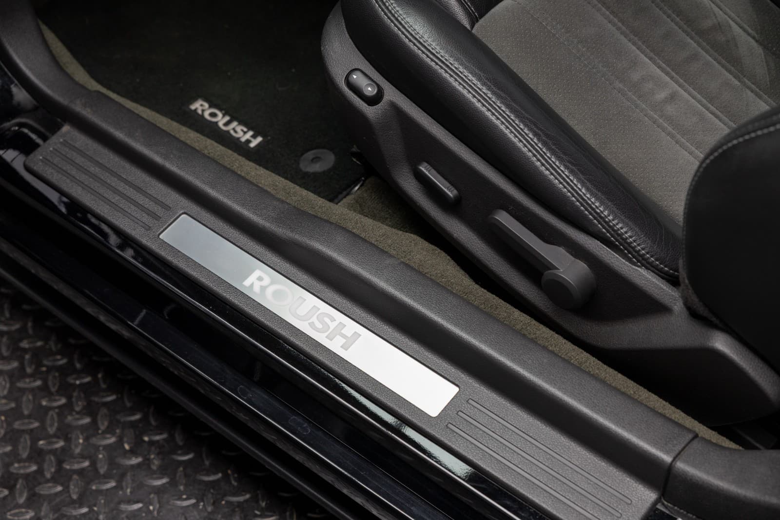 Ford Mustang - bilde 21