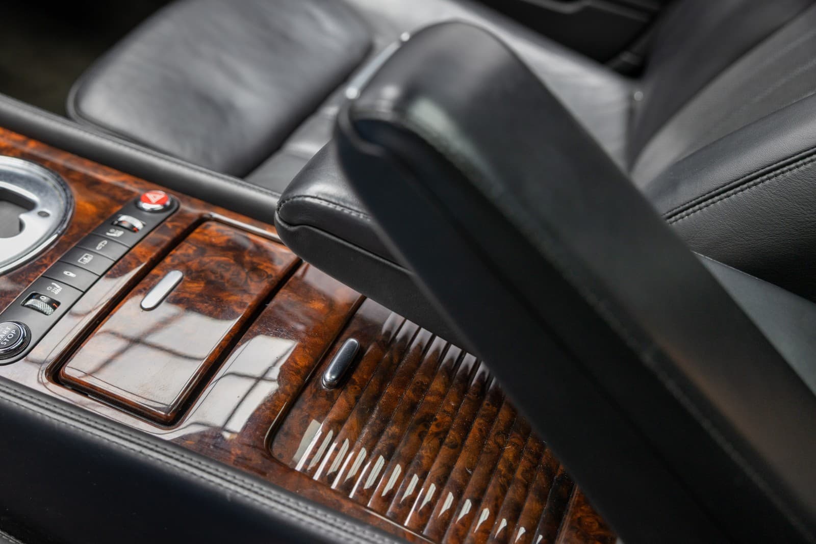 Bentley Flying Spur - bilde 33