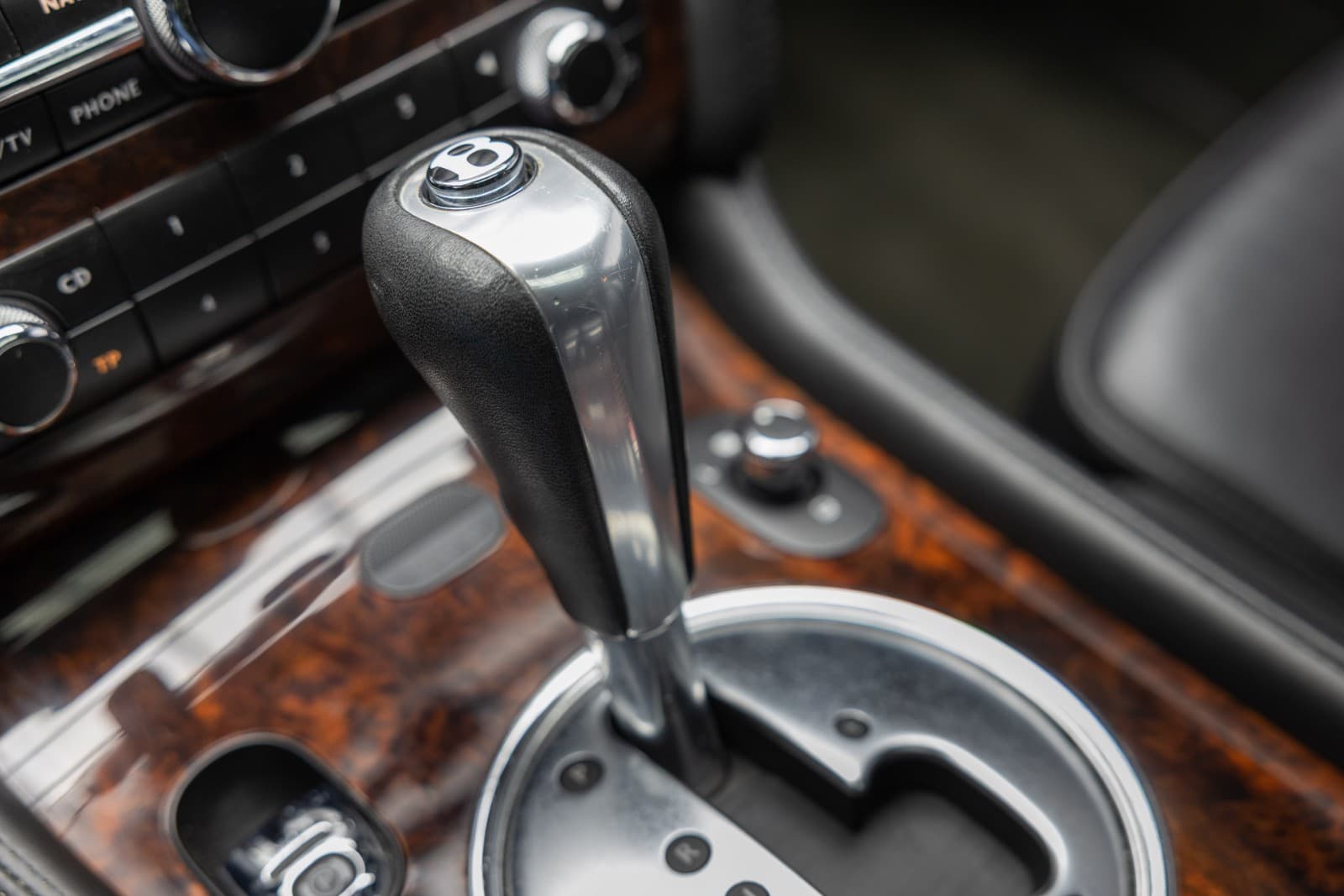 Bentley Flying Spur - bilde 31