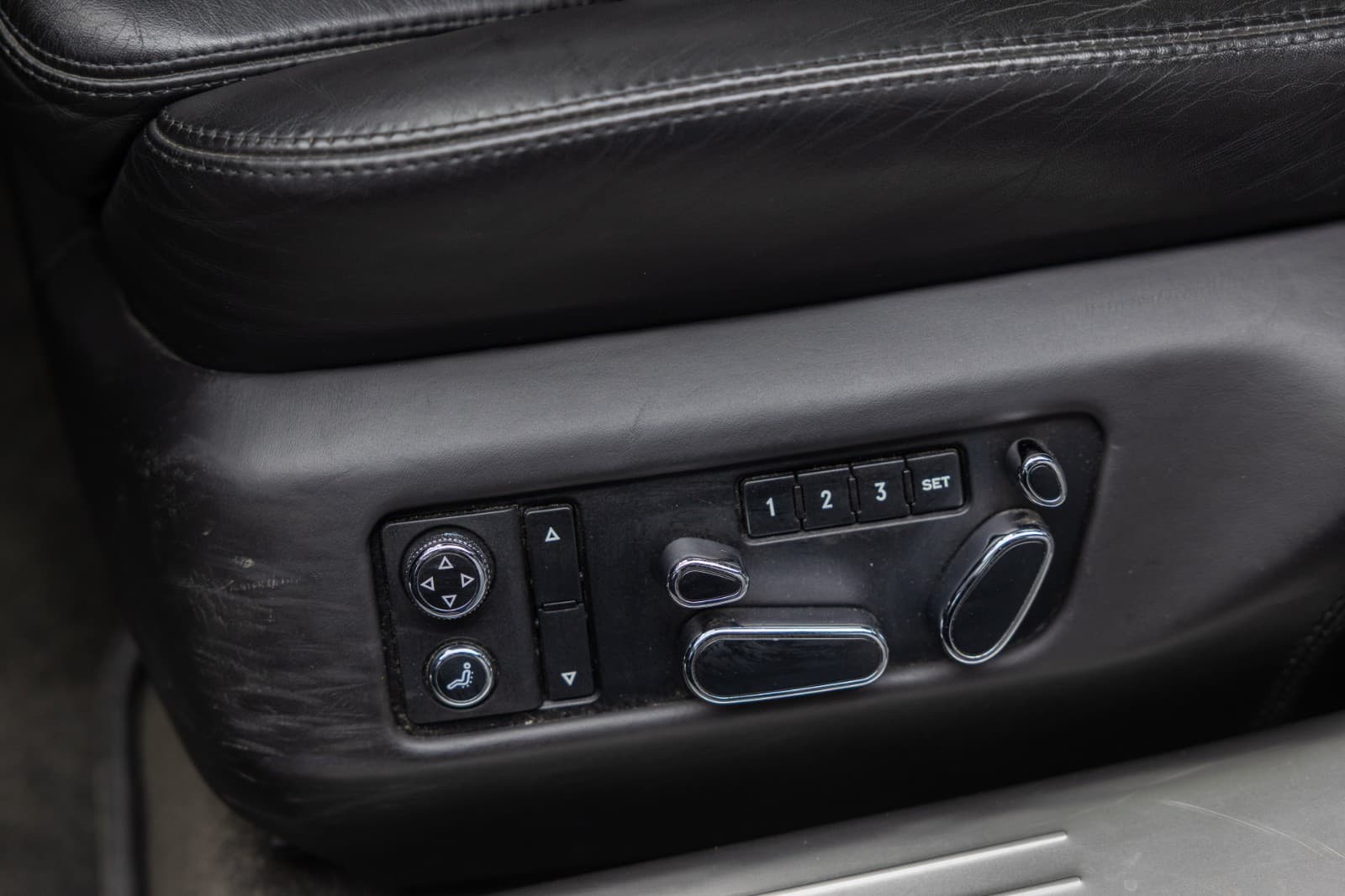 Bentley Flying Spur - bilde 18