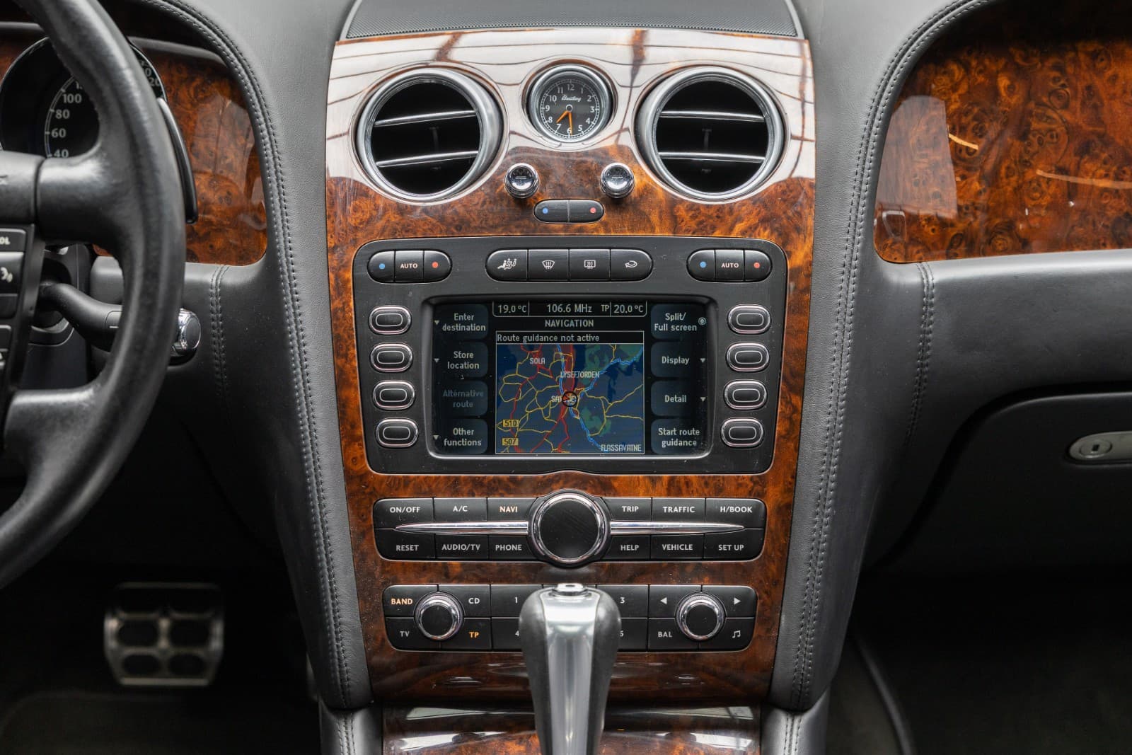 Bentley Flying Spur - bilde 26