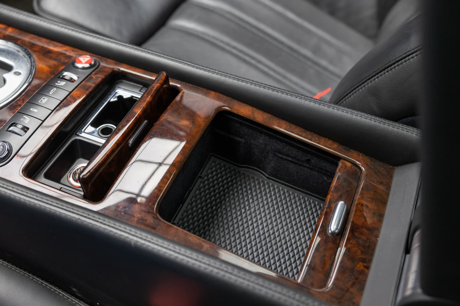 Bentley Flying Spur - bilde 34