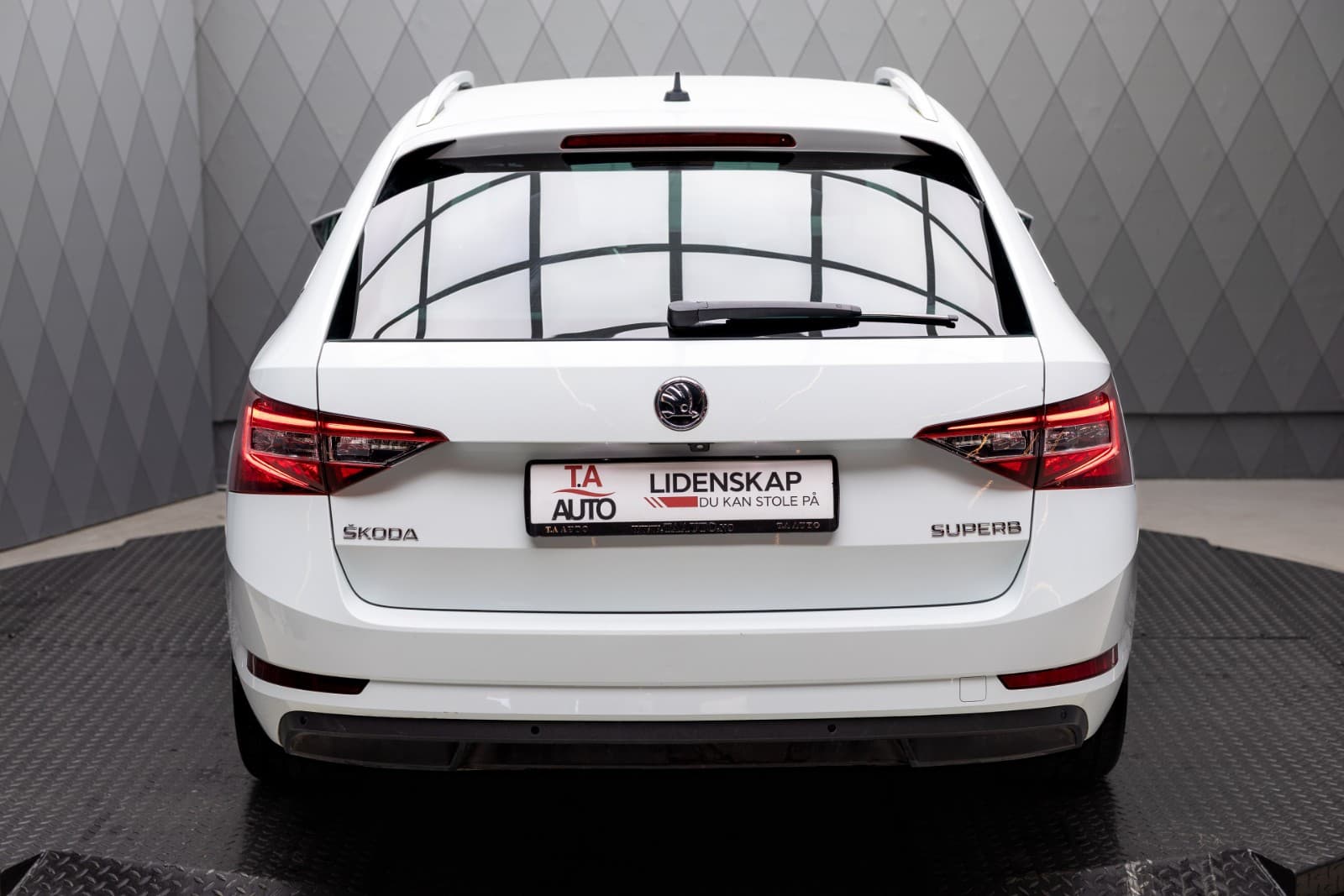 Skoda Superb - bilde 5