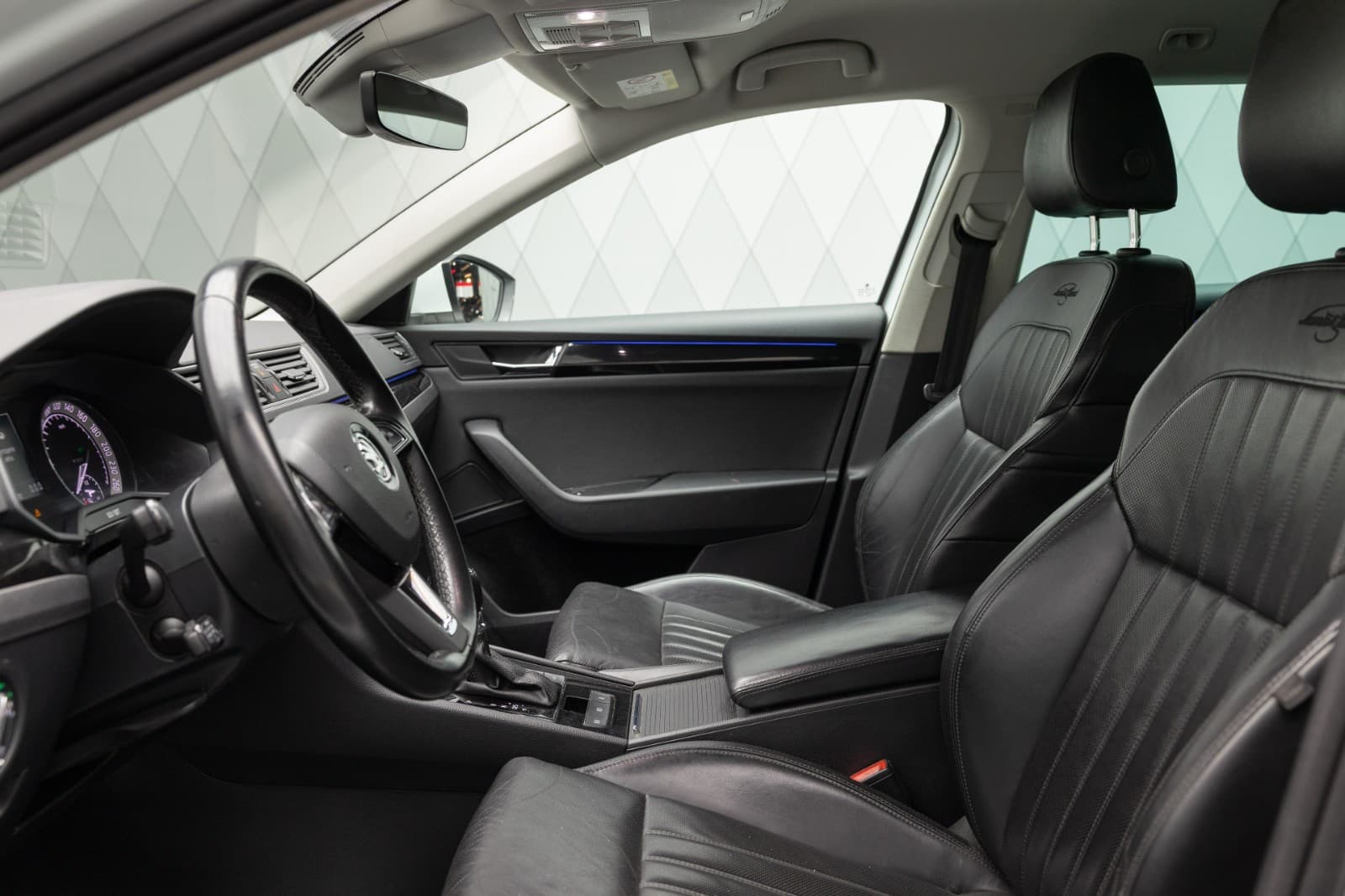 Skoda Superb - bilde 17