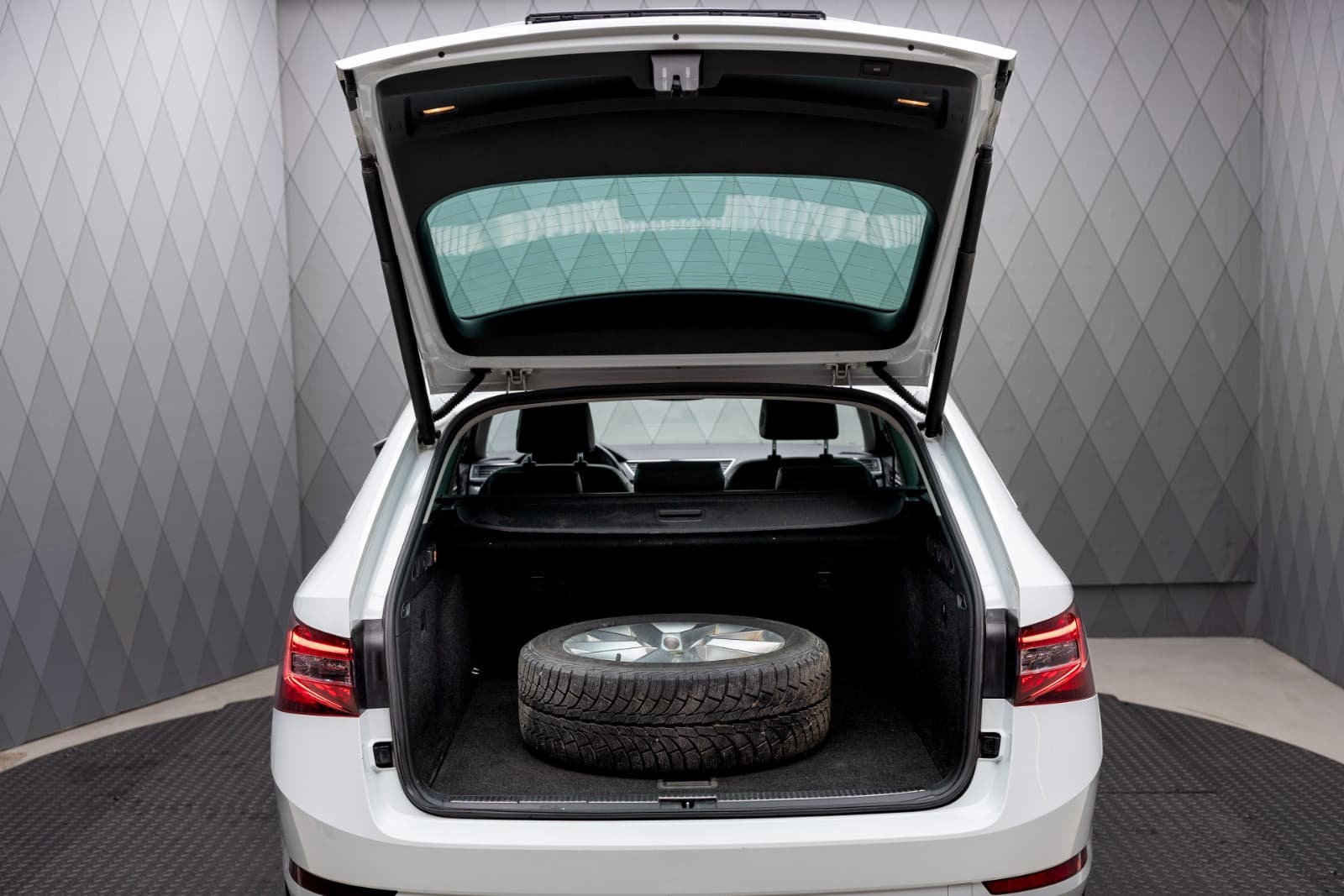 Skoda Superb - bilde 10