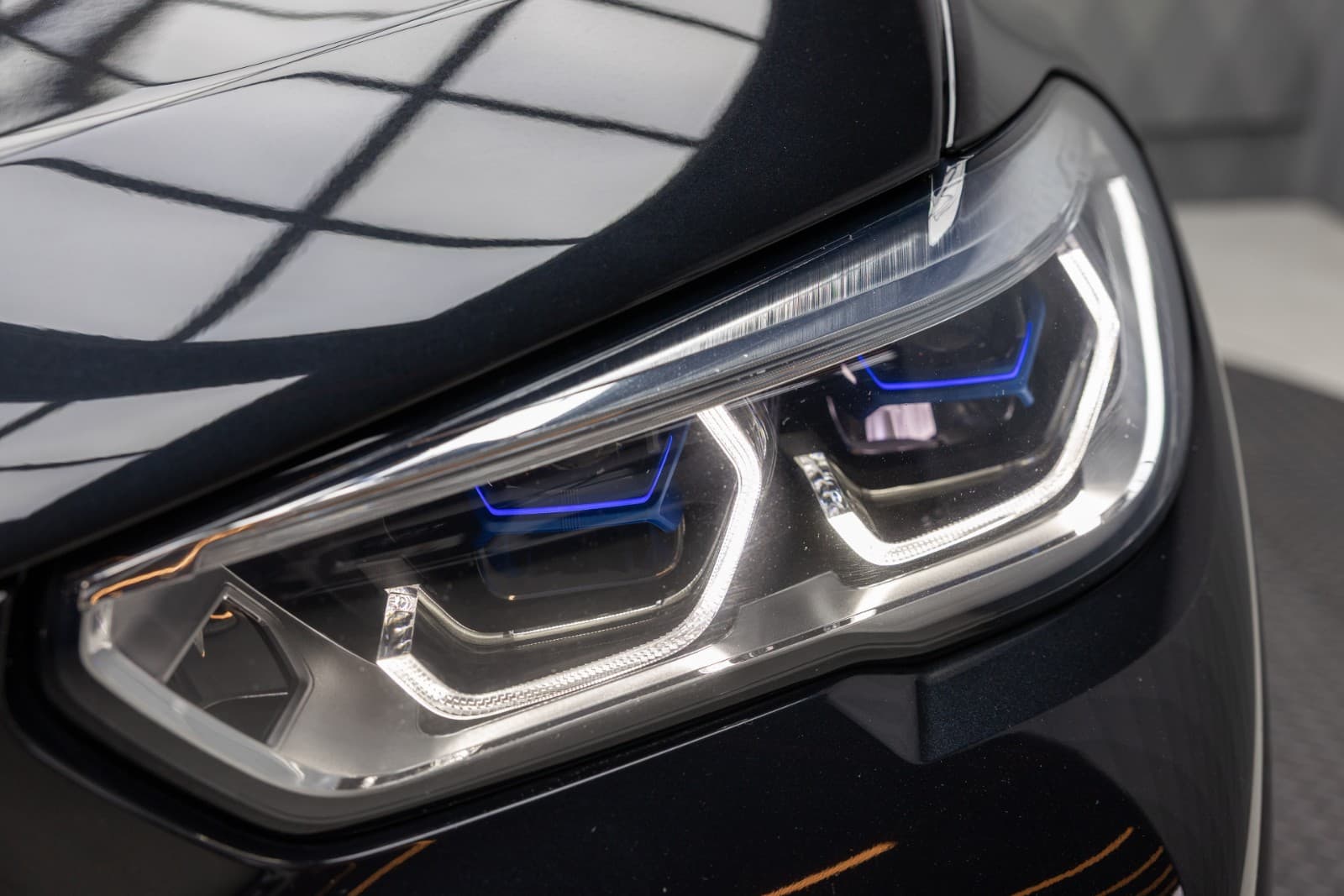 BMW X5 - bilde 9
