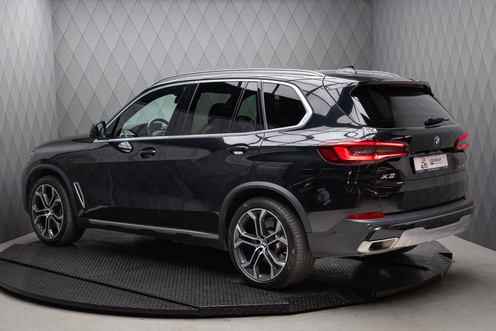 BMW X5 - bilde 6