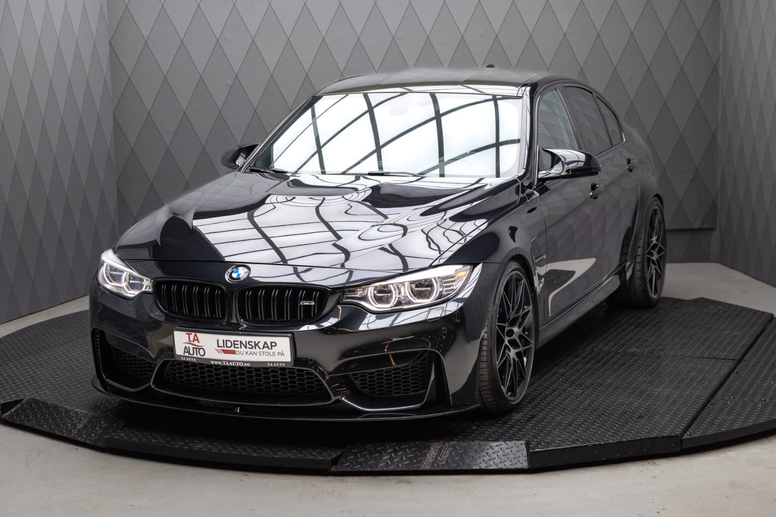 BMW M3 - bilde 3