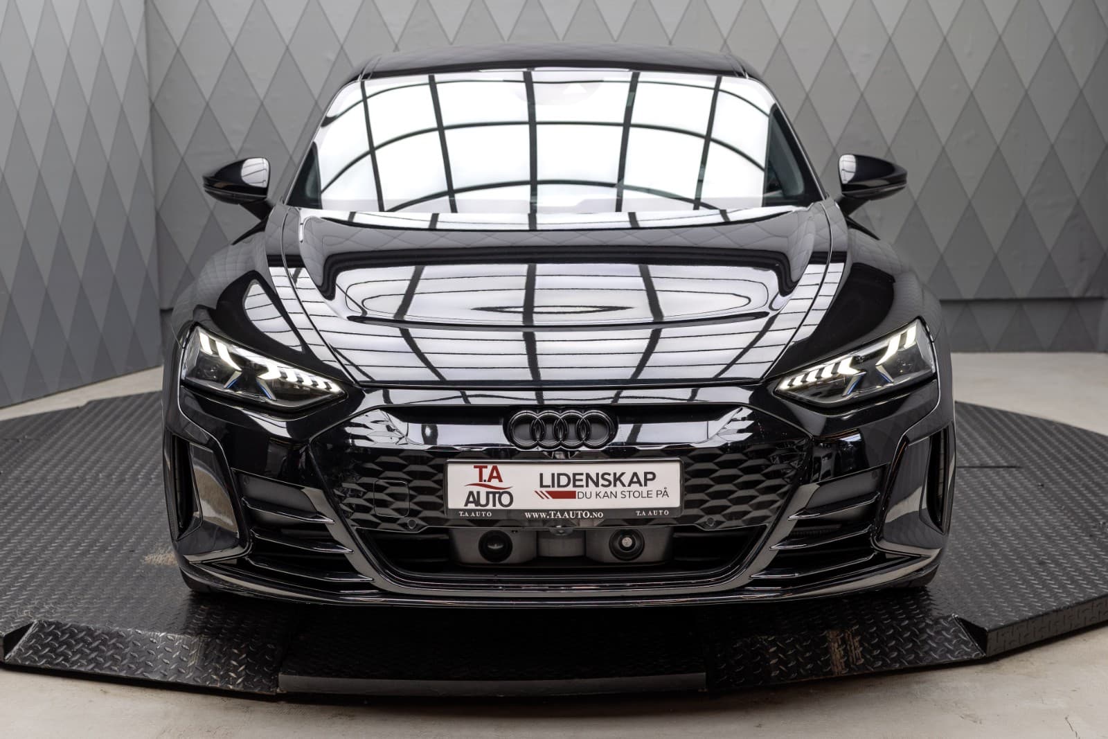 Audi e-tron GT RS - bilde 4