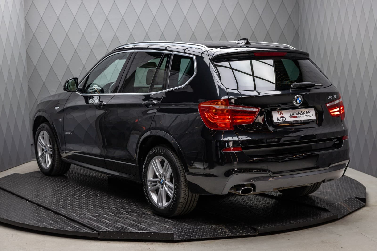 BMW X3 - bilde 1