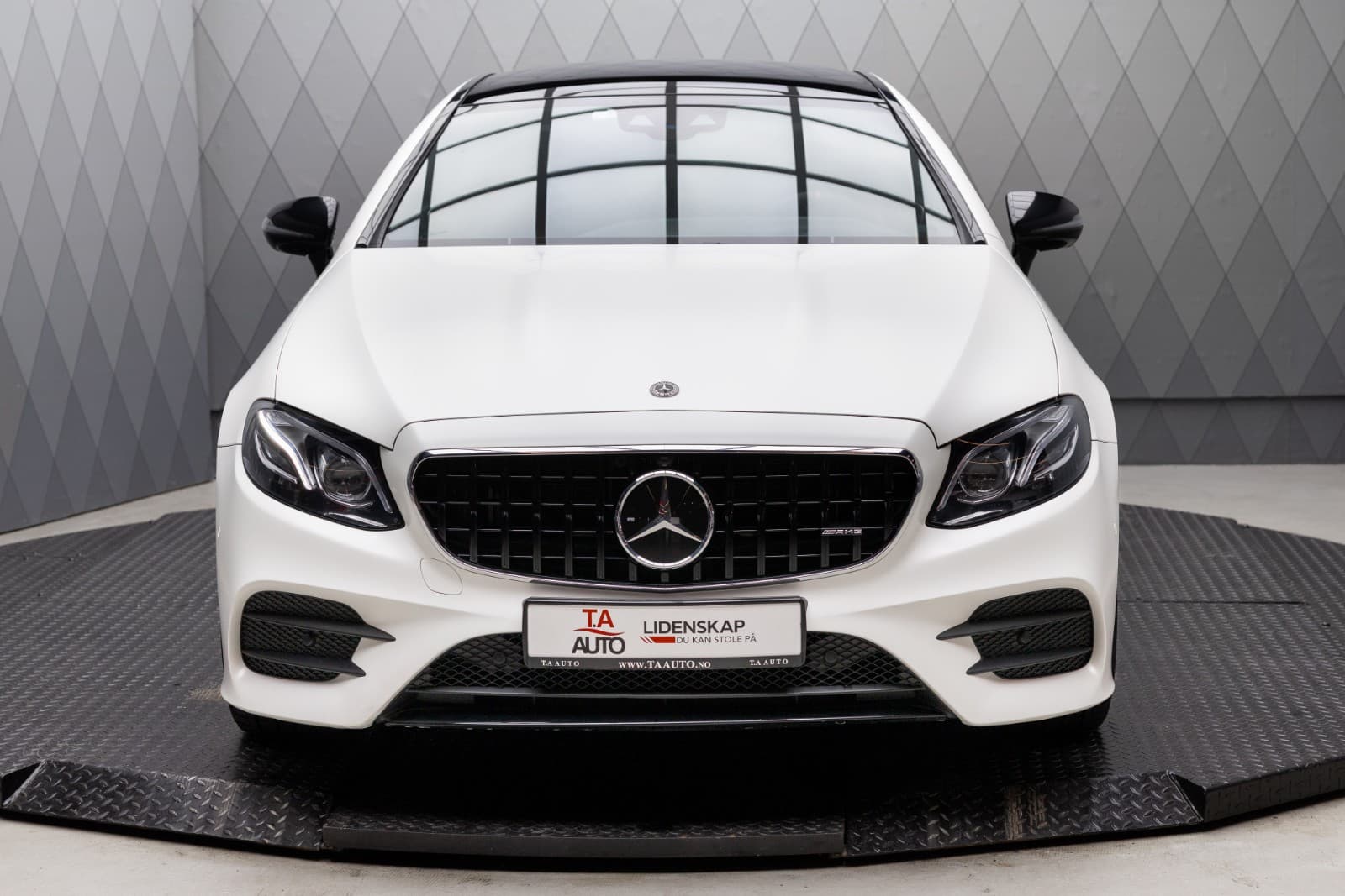 Mercedes-Benz E-Klasse - bilde 4