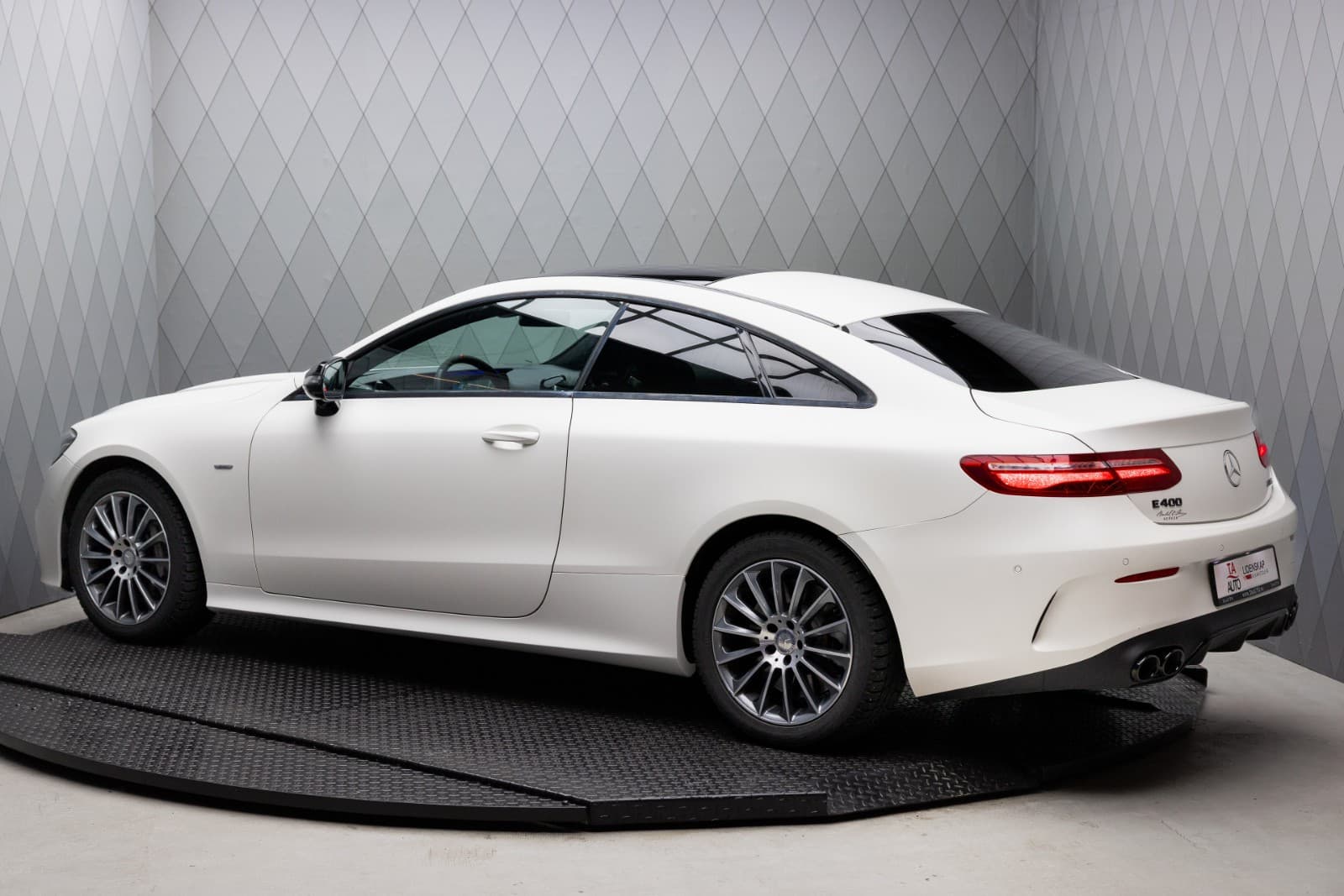 Mercedes-Benz E-Klasse - bilde 8
