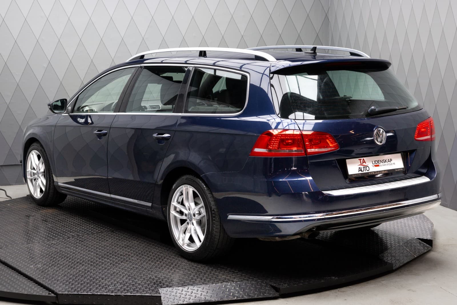 Volkswagen Passat - bilde 1