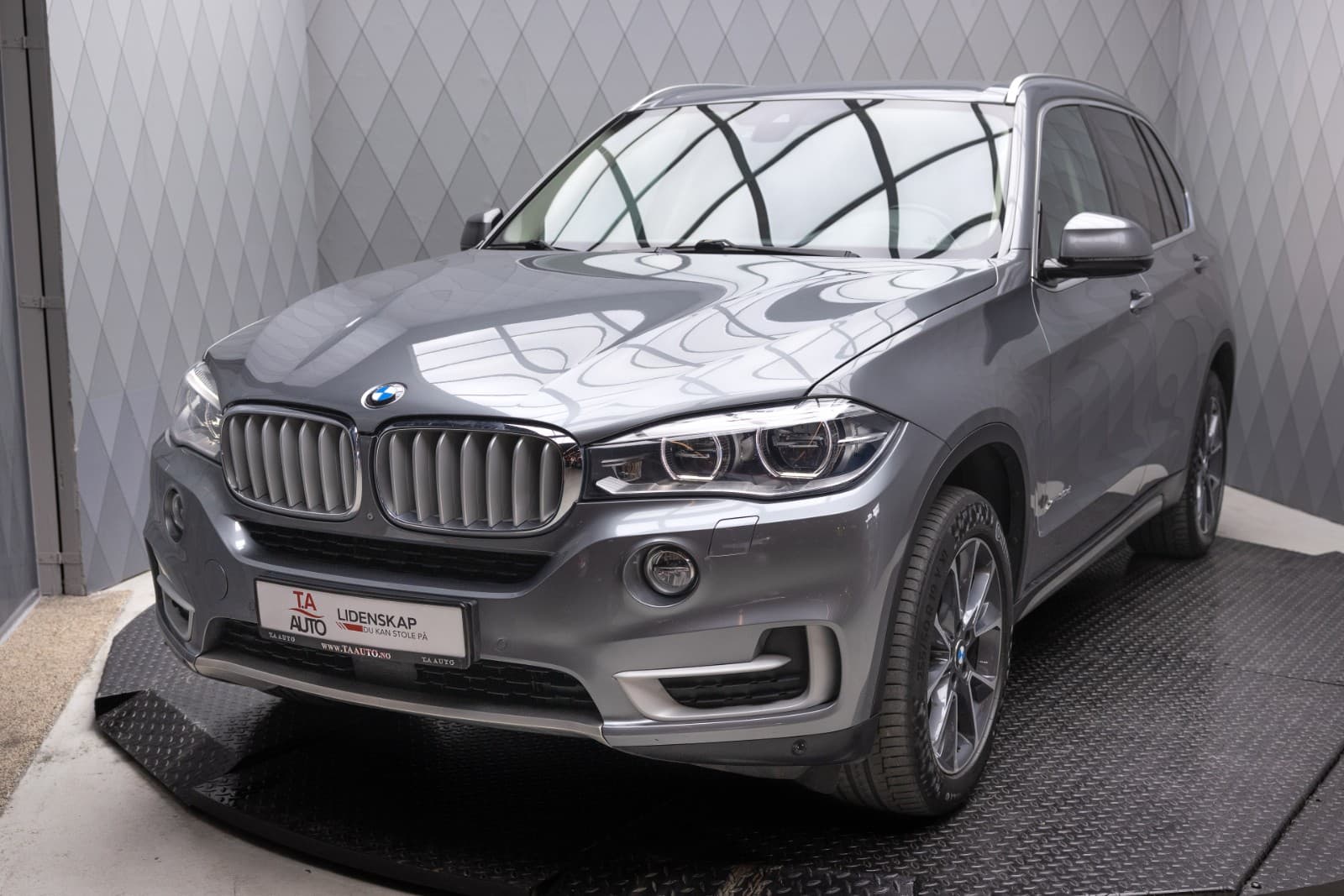 BMW X5 - bilde 3