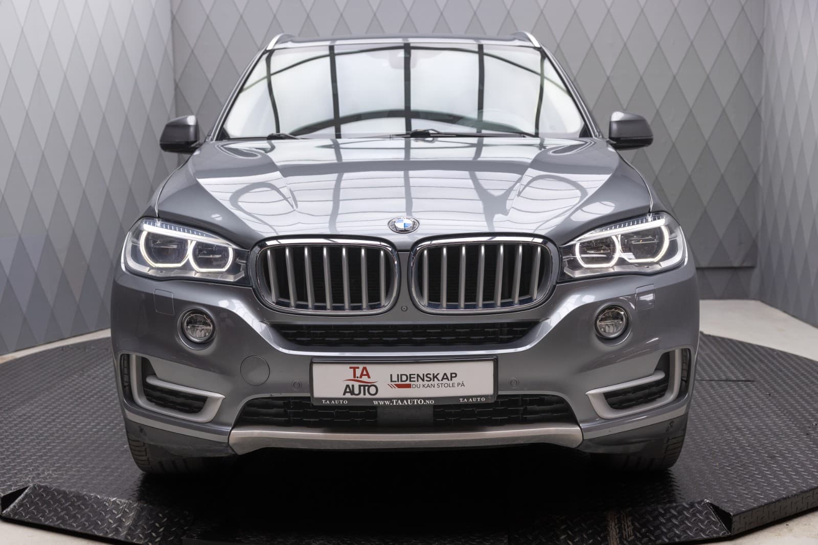 BMW X5 - bilde 4