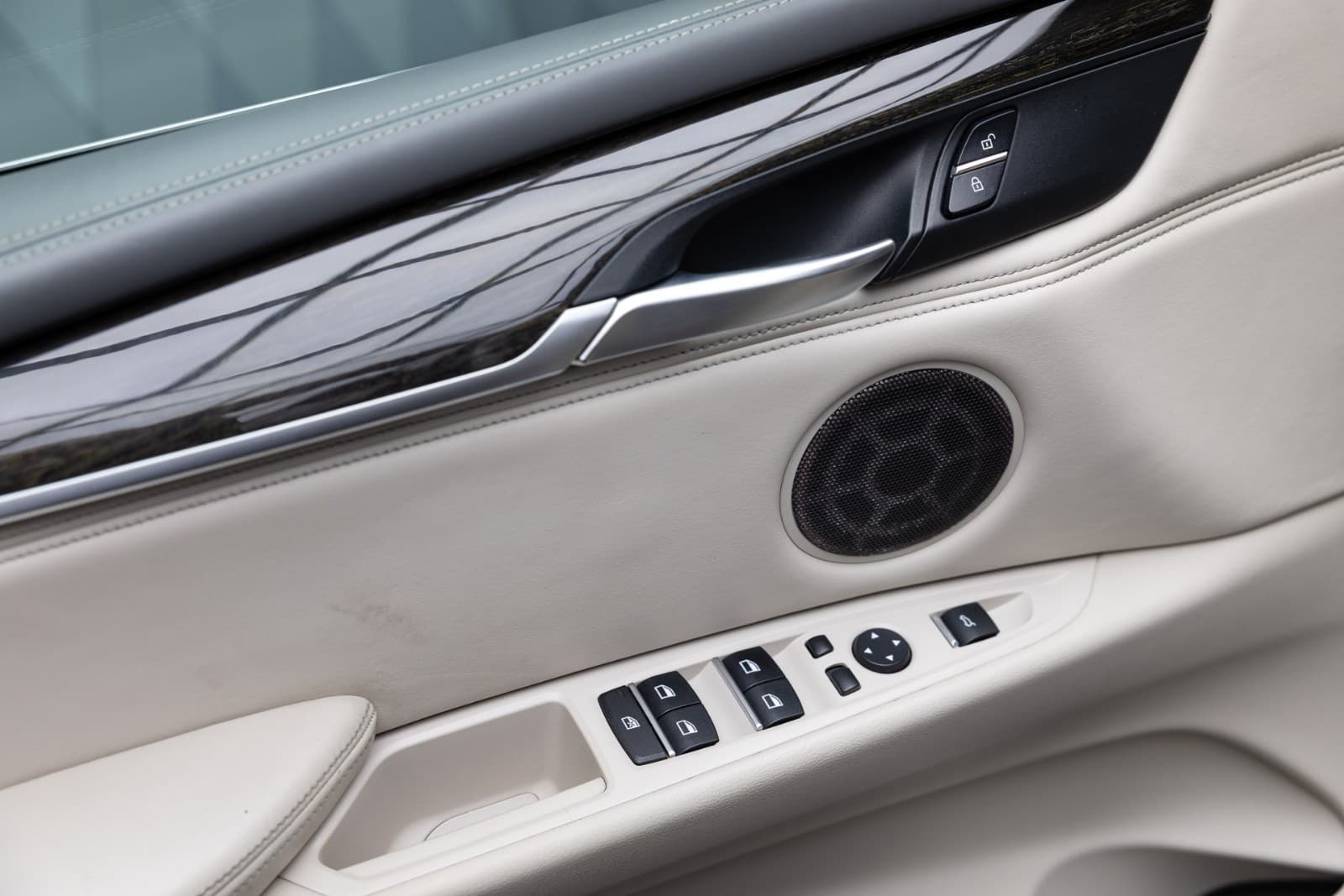BMW X5 - bilde 13