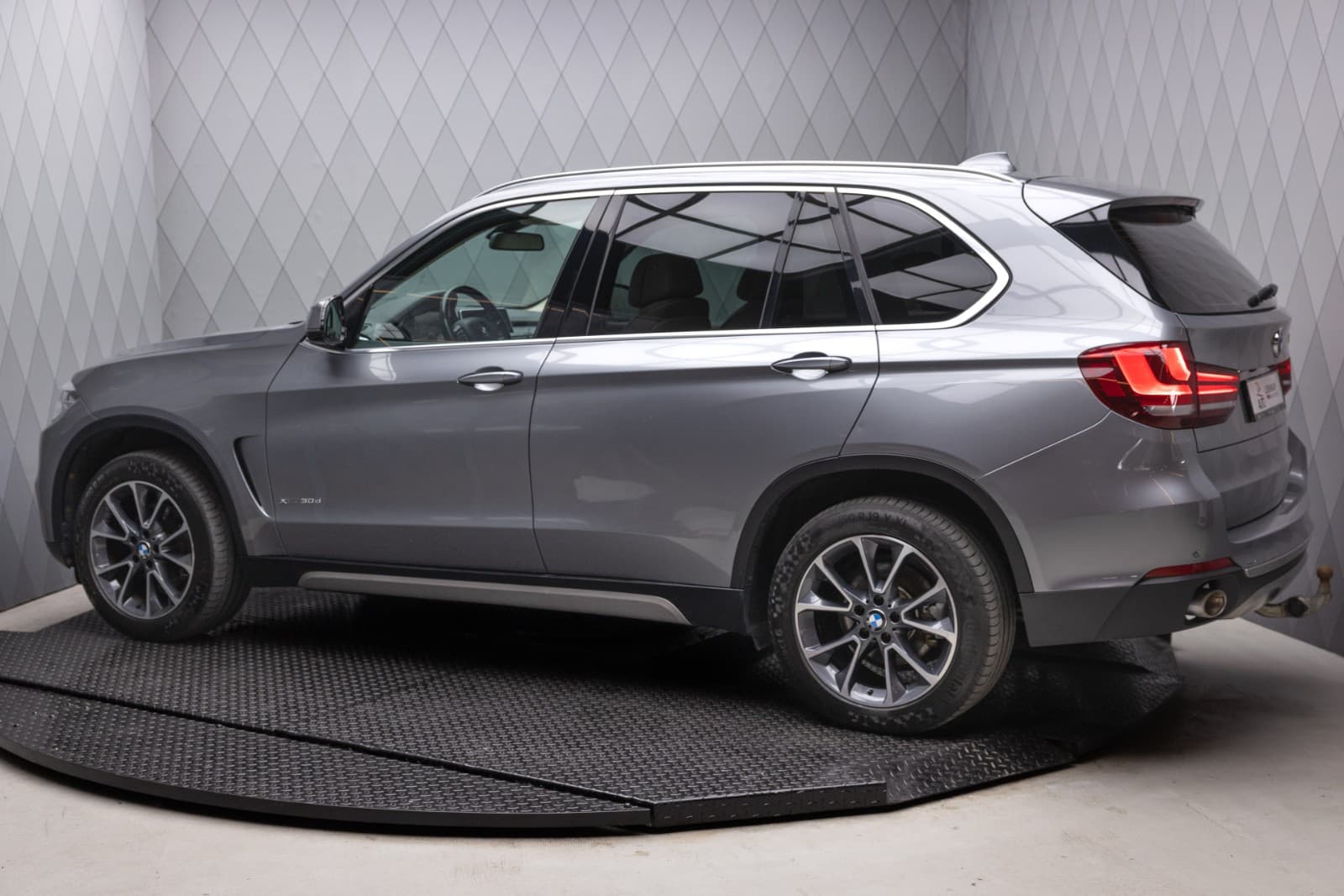 BMW X5 - bilde 8