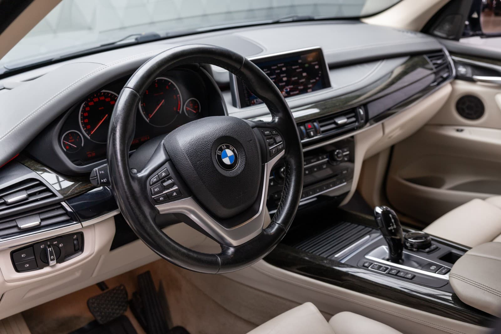 BMW X5 - bilde 15