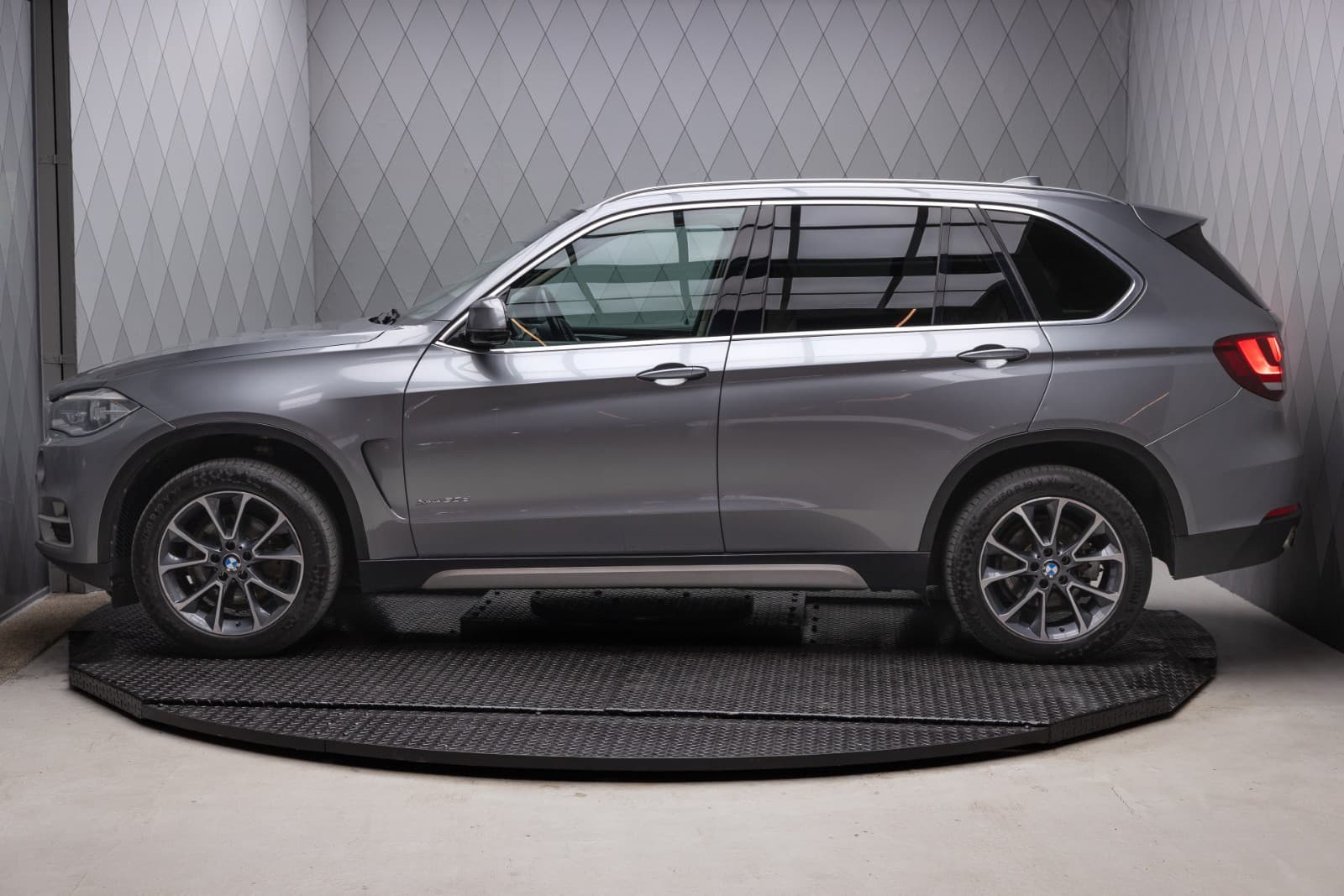 BMW X5 - bilde 9