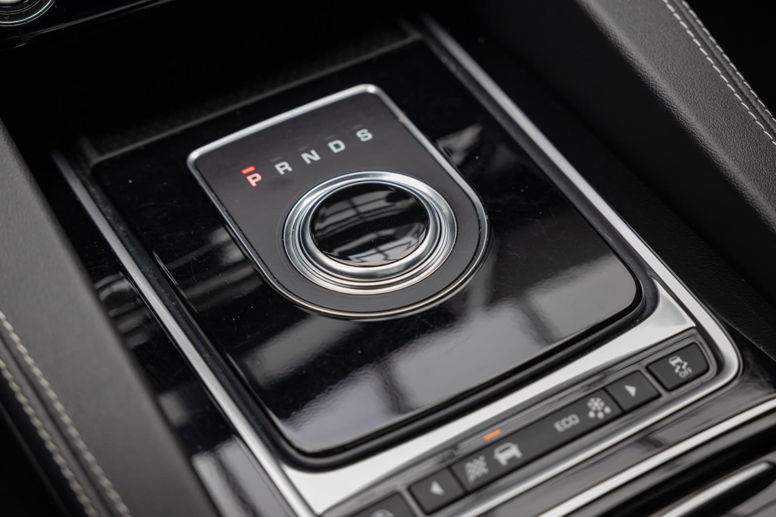 Jaguar F-PACE - bilde 33