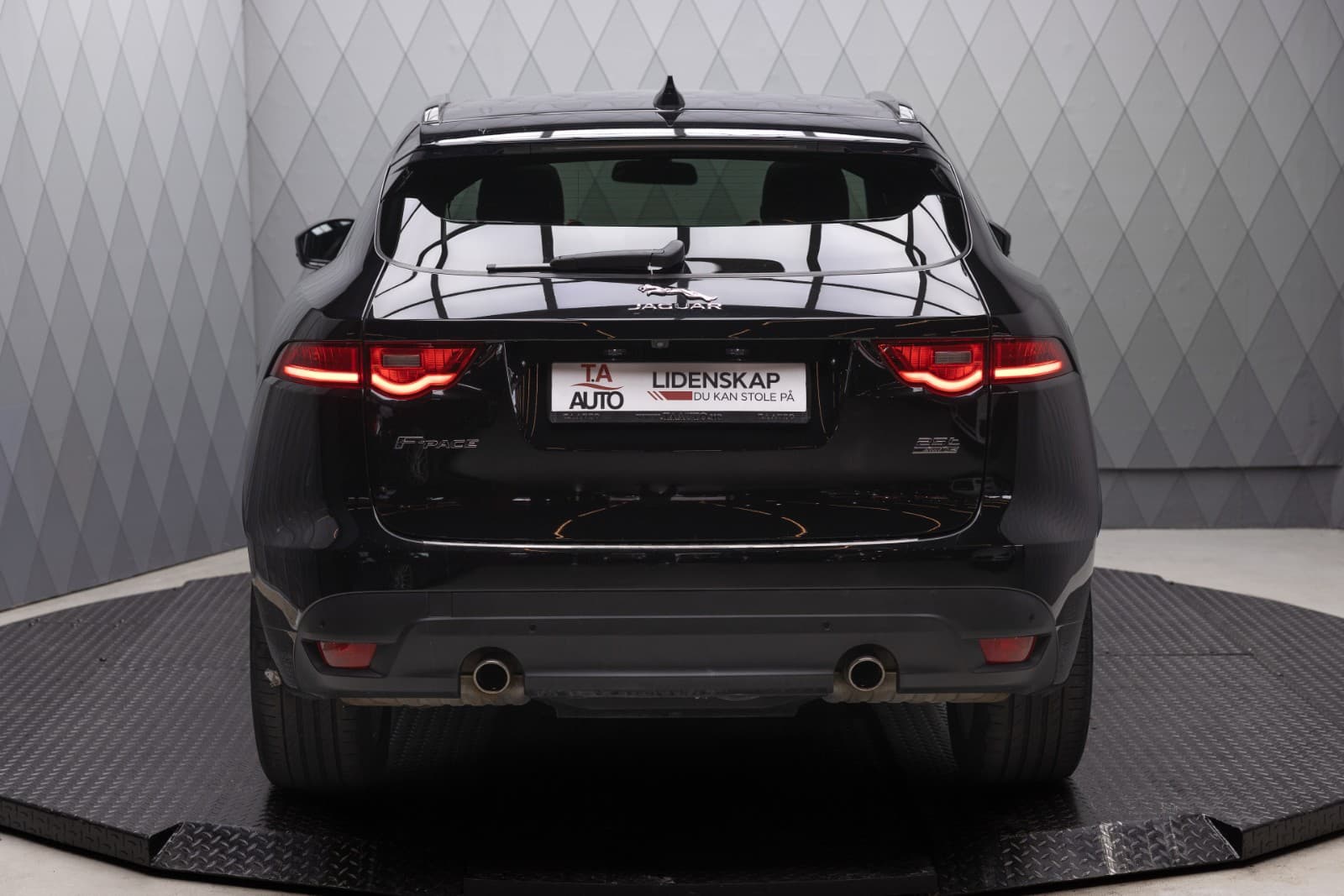 Jaguar F-PACE - bilde 6