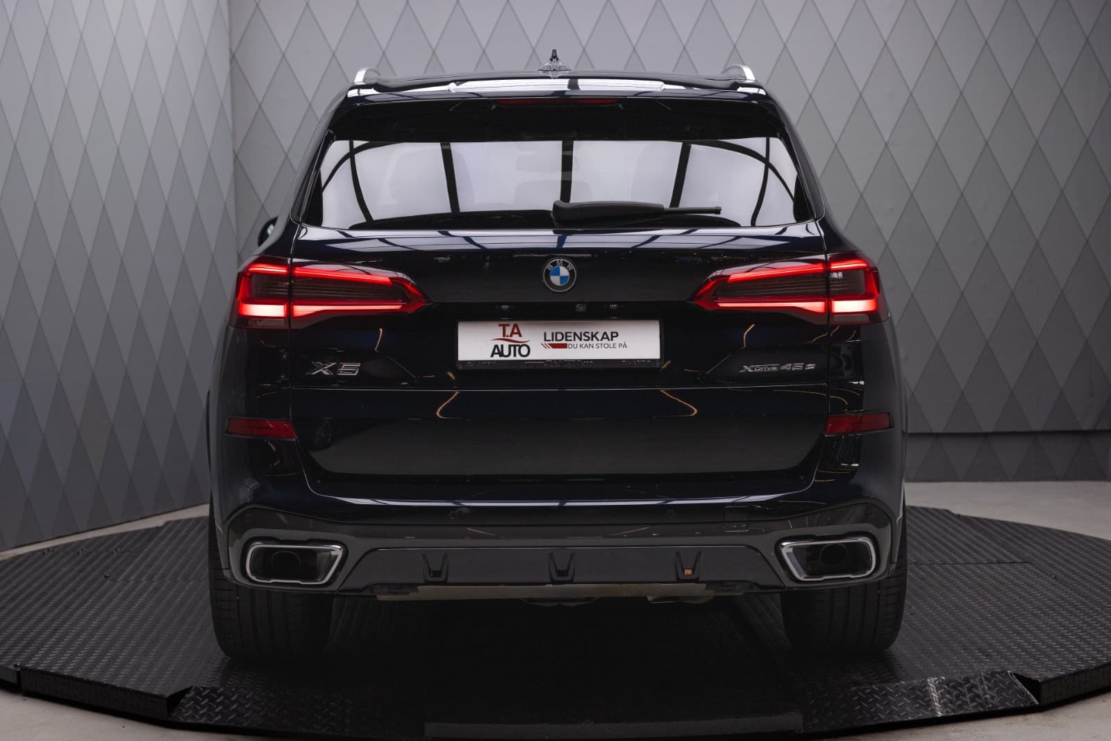 BMW X5 - bilde 9