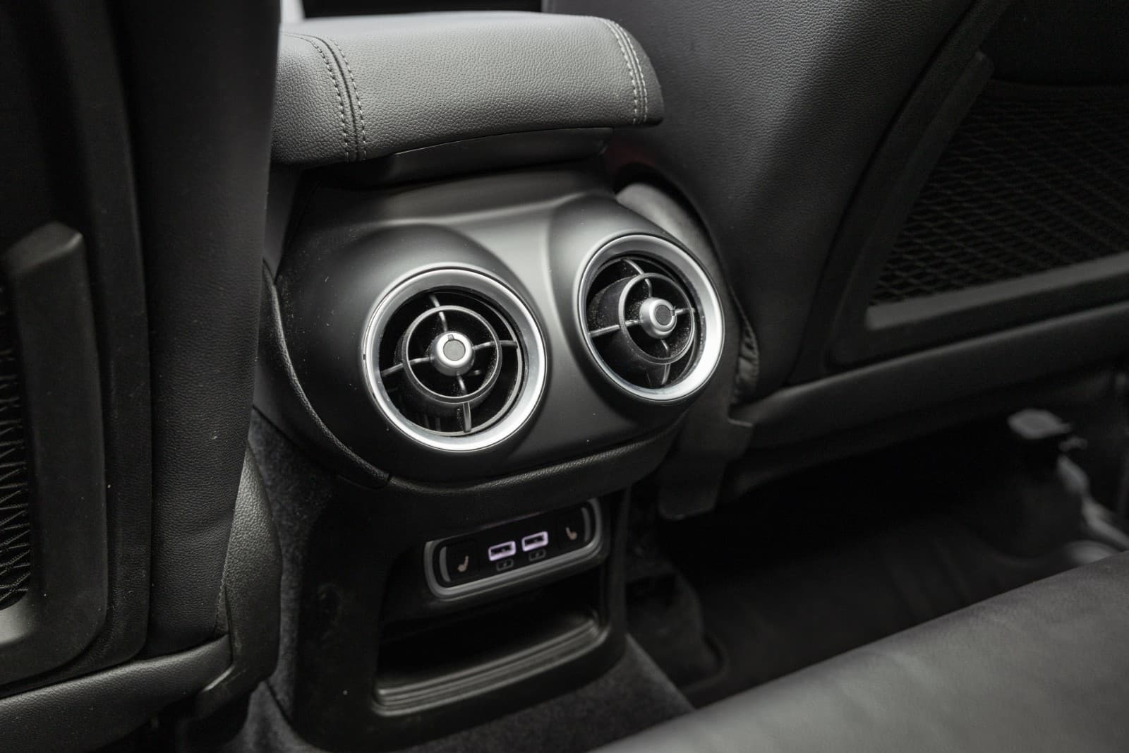 Alfa Romeo Stelvio - bilde 38
