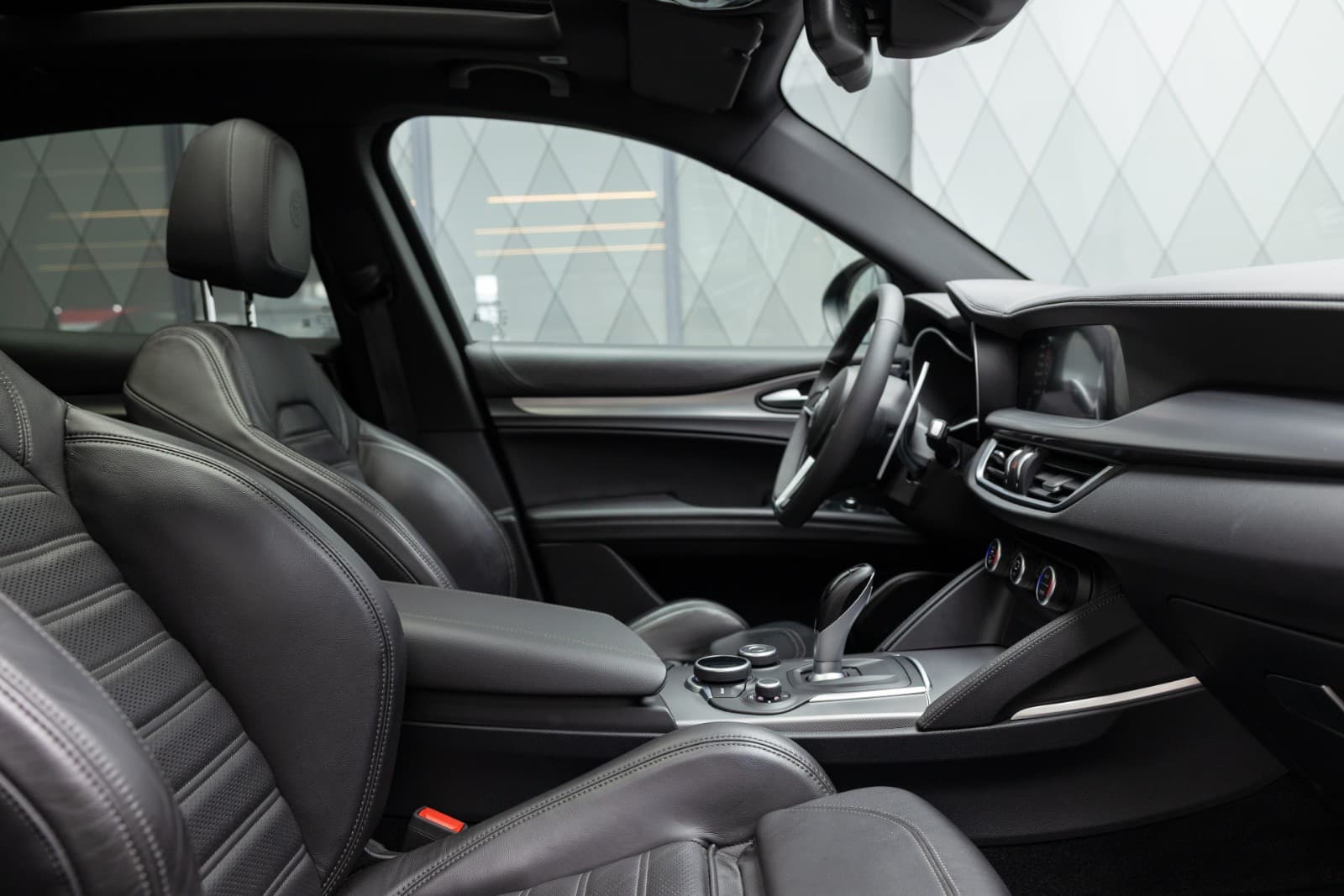 Alfa Romeo Stelvio - bilde 40