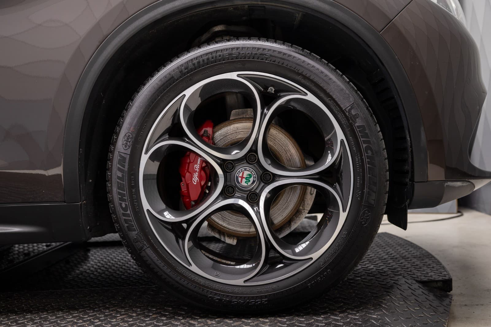 Alfa Romeo Stelvio - bilde 12